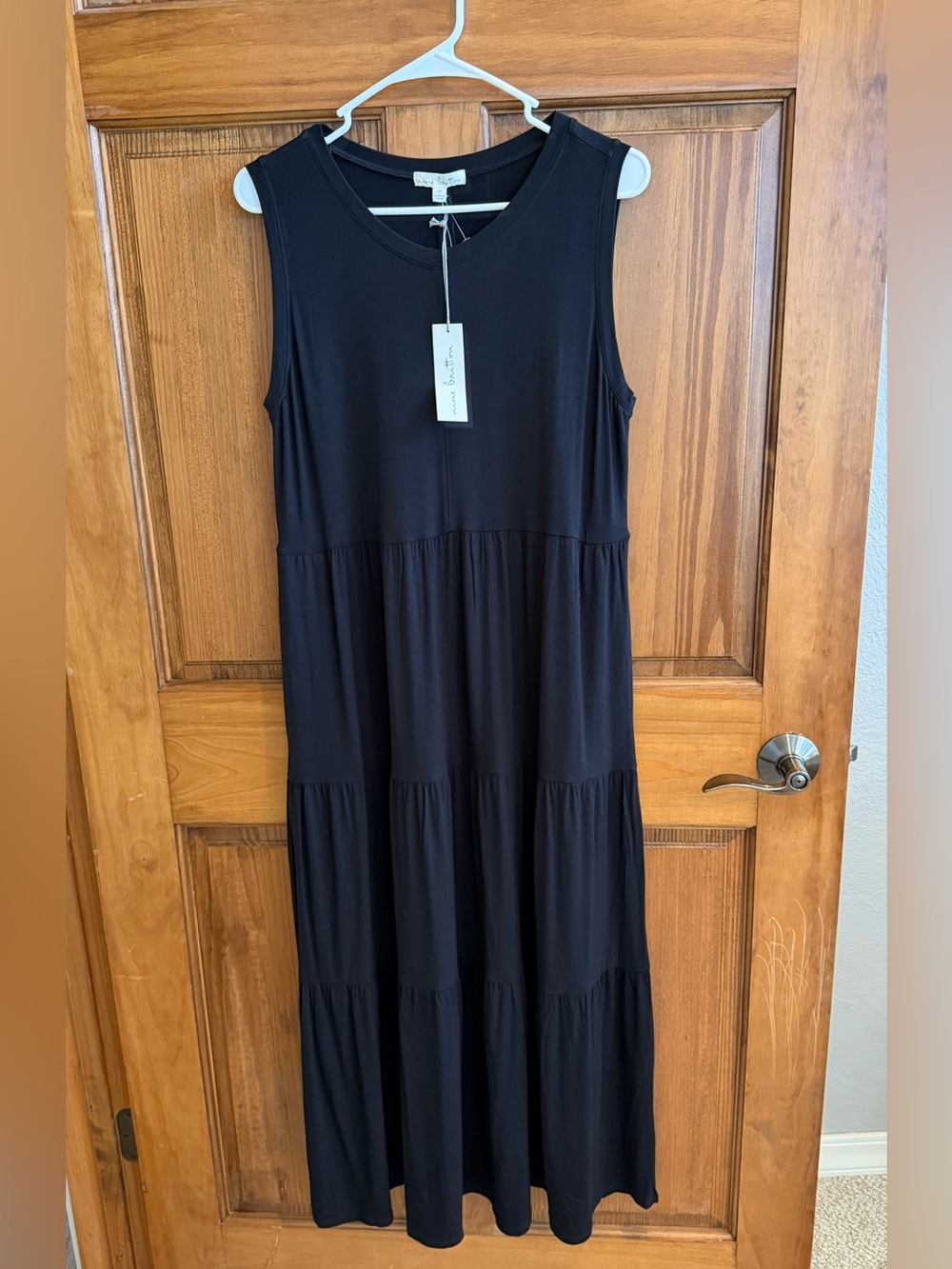 nine britton Black Sleeveless Tiered Maxi Dress